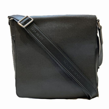 Louis Vuitton Taiga Milo M32632