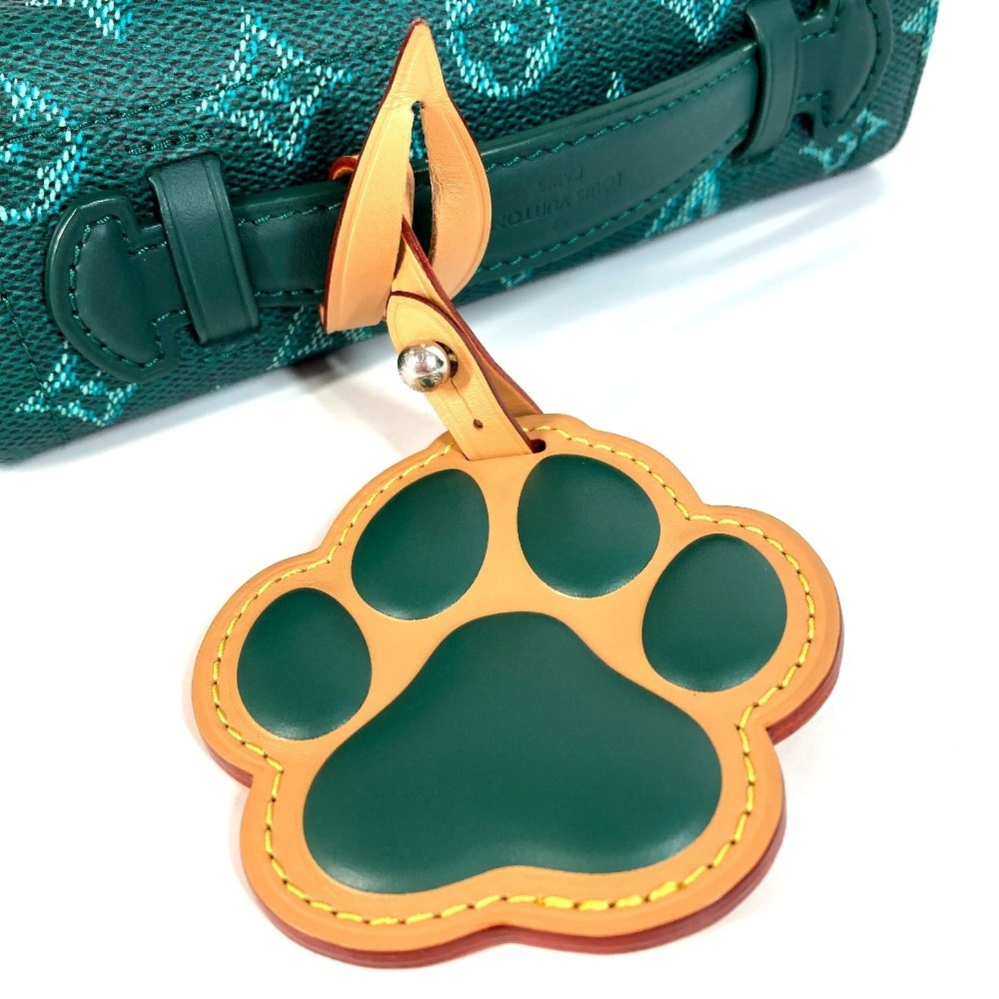 Louis Vuitton M12686 Monogram Heritage Pharrell Williams Soul Trunk Dog Paw Charm Box Leather