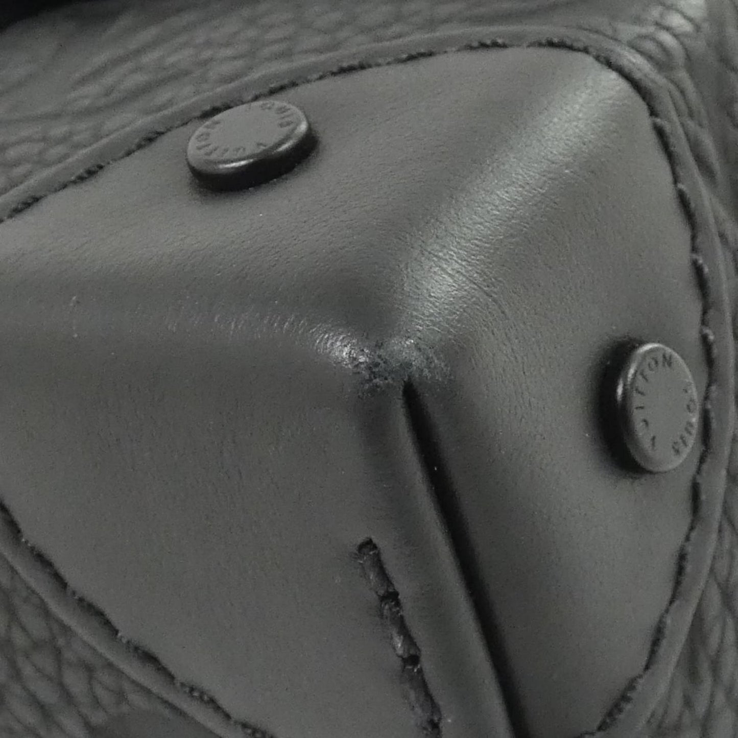 Louis Vuitton Taurillon Monogram Trunk Messenger Pm M57726 Shoulder Bag