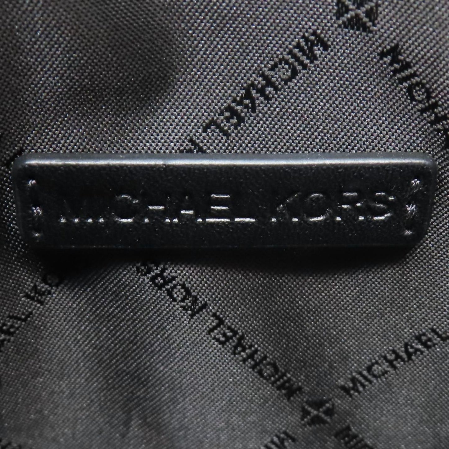 Michael Kors Mirella Smartphone Crossbody Shoulder Bag 35S4G7Zc1B