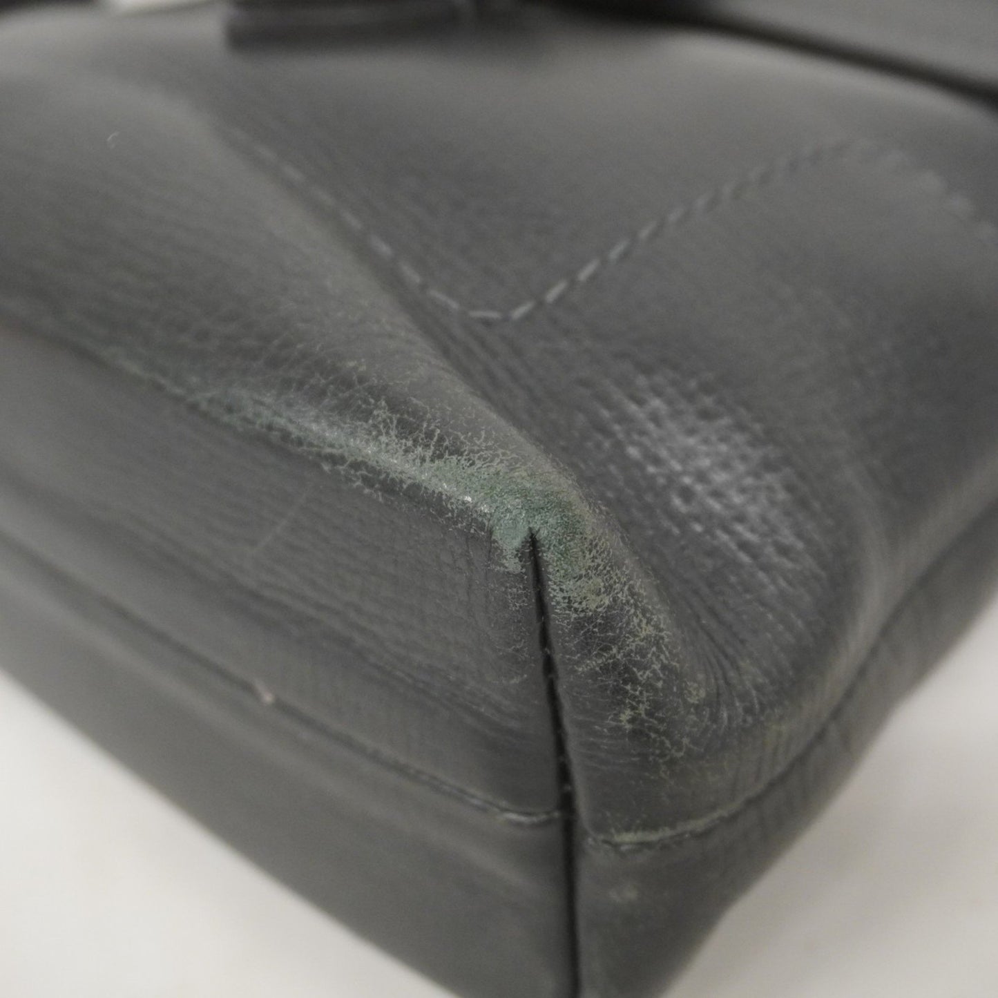 Louis Vuitton Utah Yuma Shoulder Bag M97024 Basalt