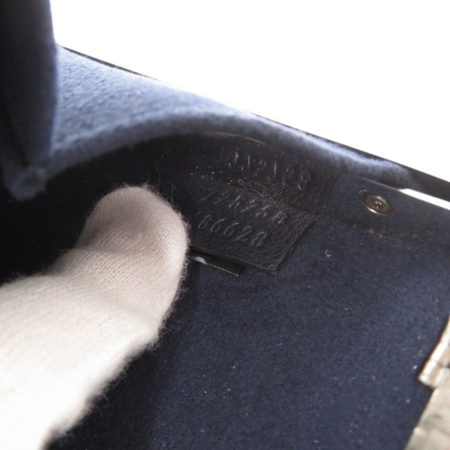 Gucci 725758 Metal Crystal Silver Chain Shoulder Bag 0347 Gucci