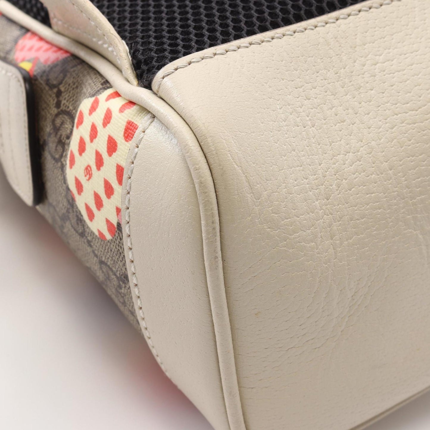 Gucci Les Pommes Apple & Heart Gg Supreme Backpack