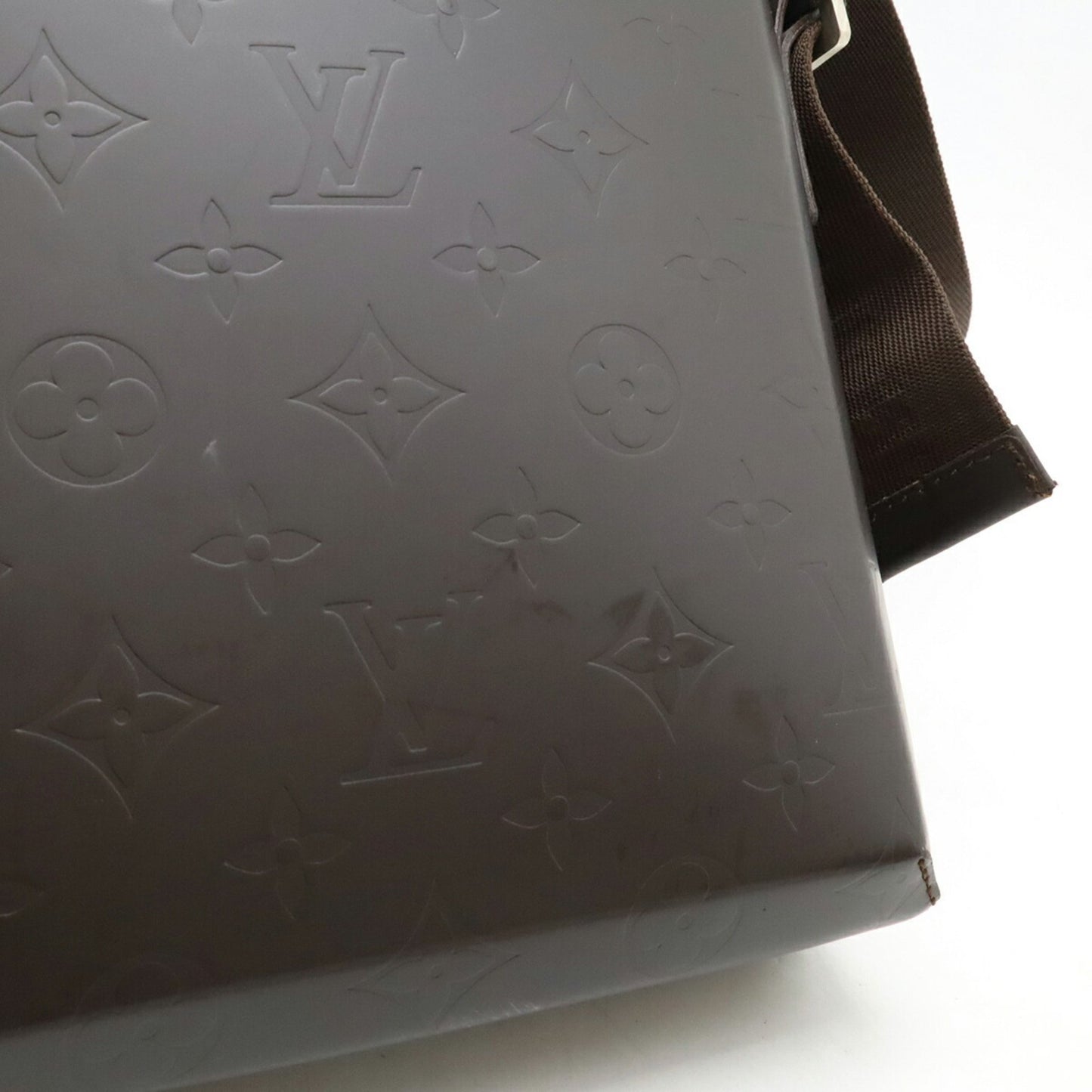 Louis Vuitton Louis Vuitton Monogram Glace Bobby Shoulder Bag Cafe Dark Brown M46520