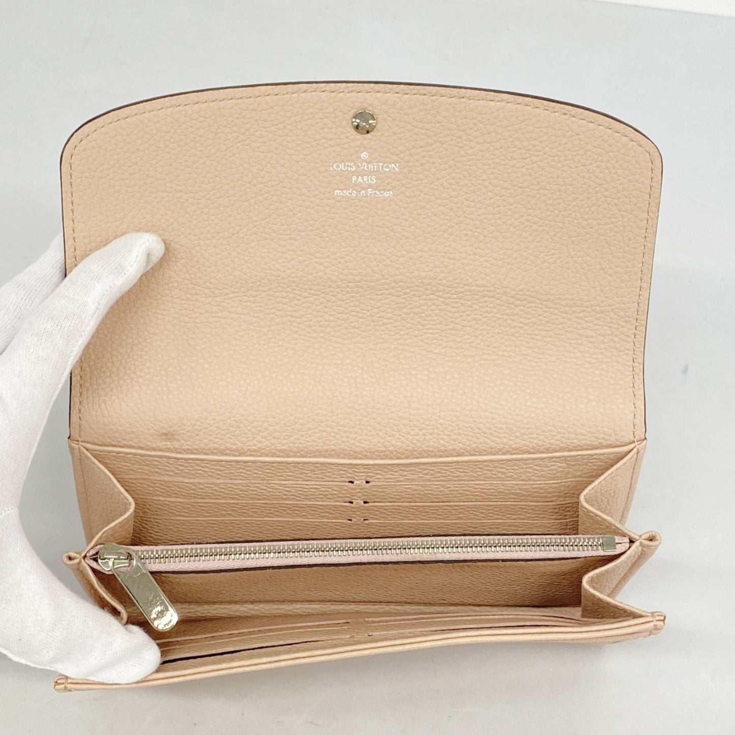 Louis Vuitton Mahina Portefeuille Iris Long Wallet M60145 Magnolia