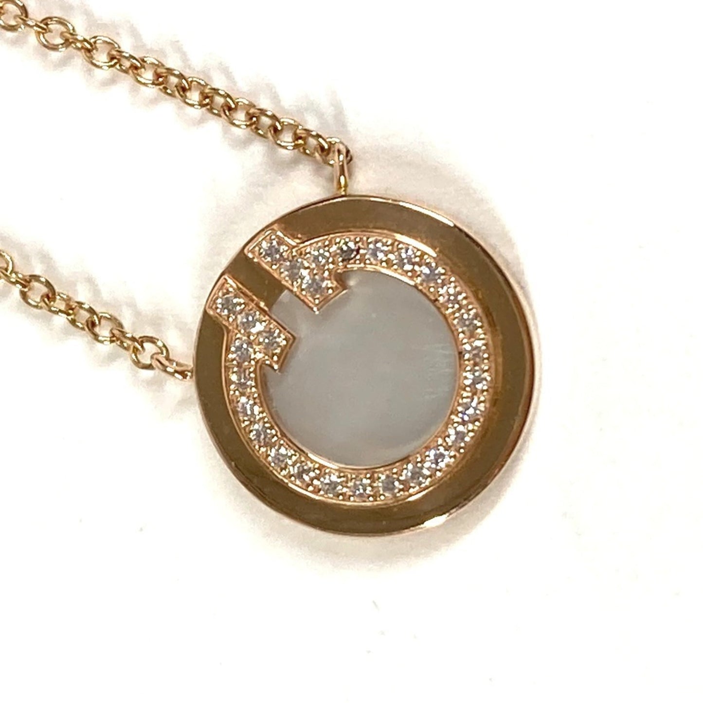 Tiffany & Co. 64026801 Tiffany T Diamond Mother-Of-Pearl Circle Pendant Chain Necklace