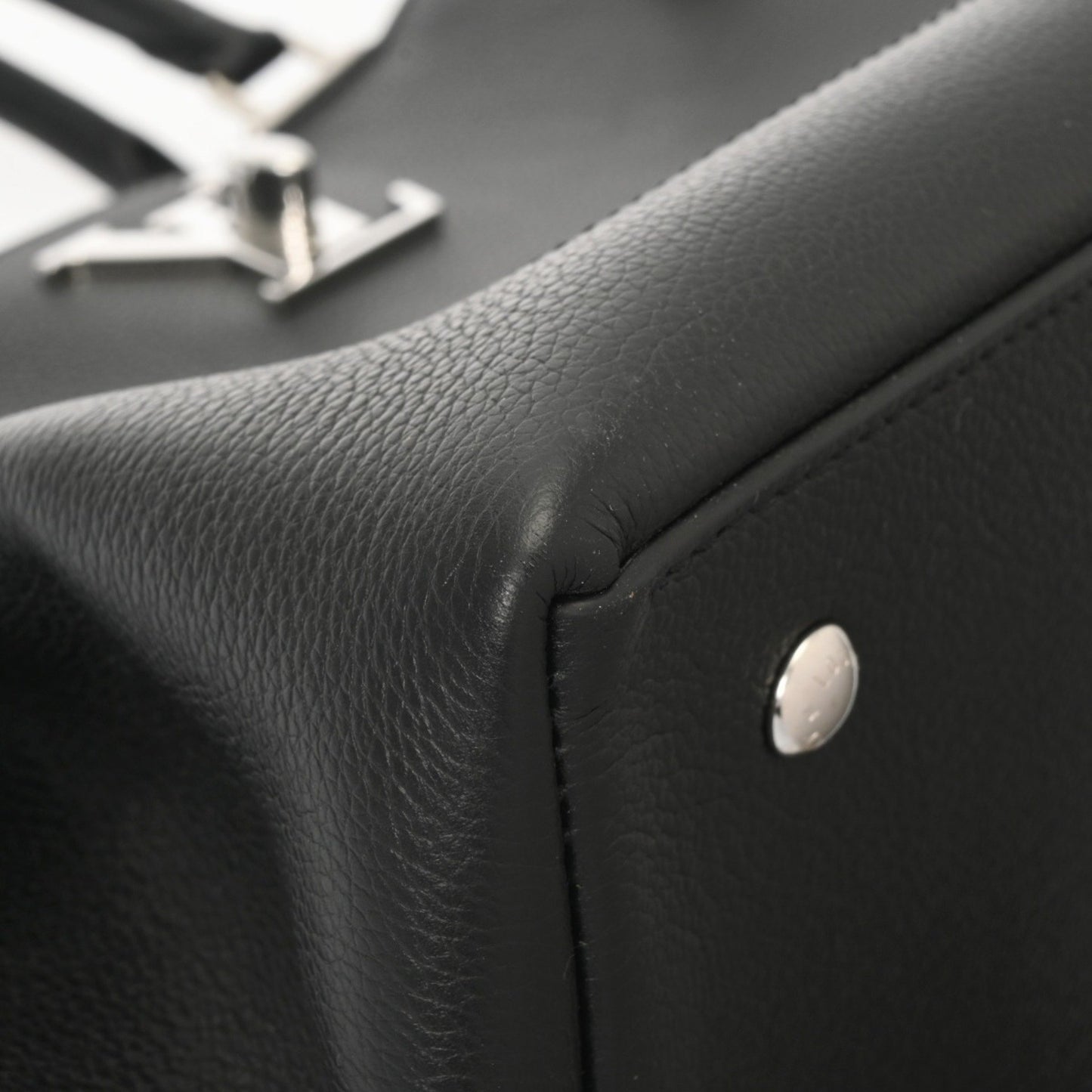 Louis Vuitton Louis Vuitton Lock Me Day Black M53730 Women'S Grained Calfskin 2-Way Bag