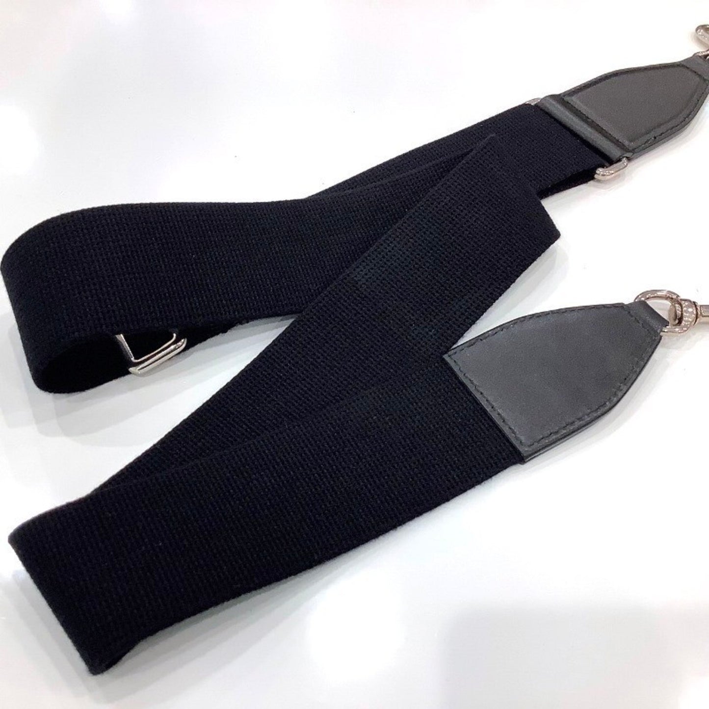 Gucci Gg Embossed Medium Black Clutch Bag Gucci 696009.520981 Ja-24361