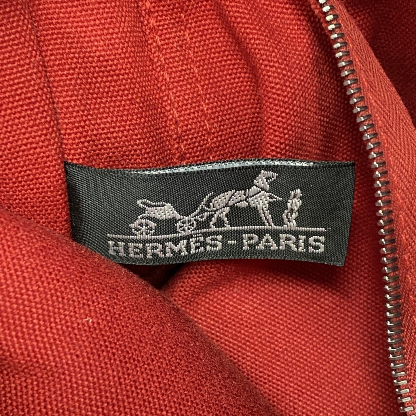 Hermes Herms Deauville Pm Tote Bag In Red Canvas