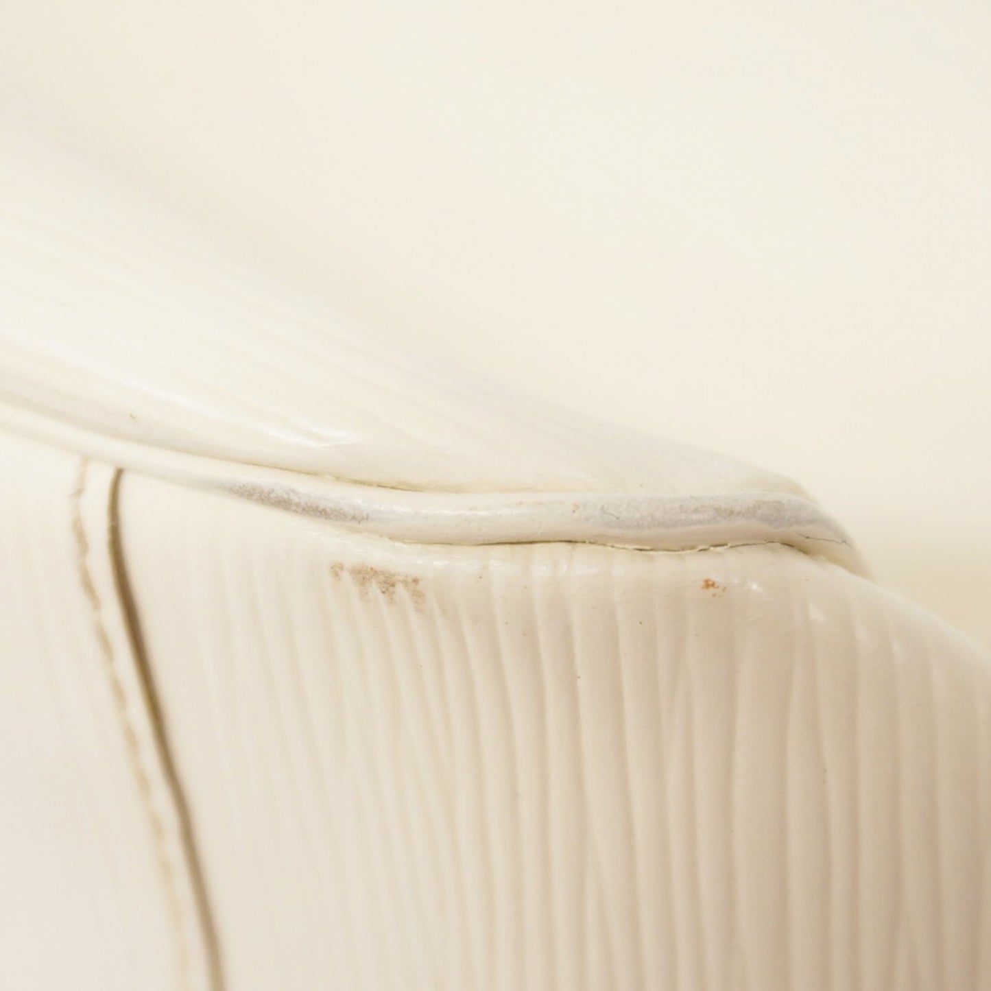 Louis Vuitton Epi Passy Pm Handbag M5926J Ivory