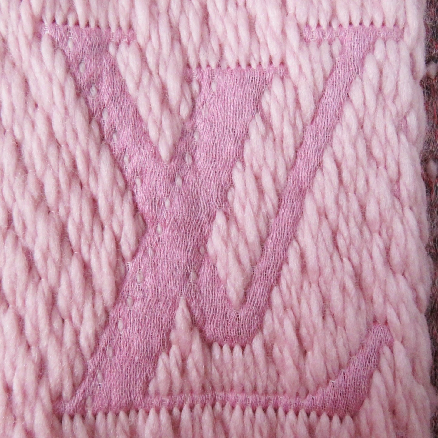 Louis Vuitton M76178 Echarpe Logomania Ala Folie Wool And Silk Rose Ballerine Lucky Monogram Scarf