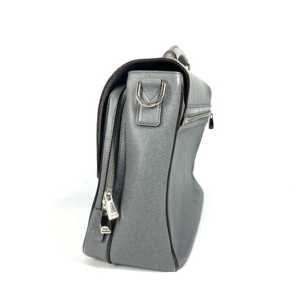 Louis Vuitton M32638 Taiga Vasili Gm 2Way Bag Shoulder Handbag Crossbody Business Leather