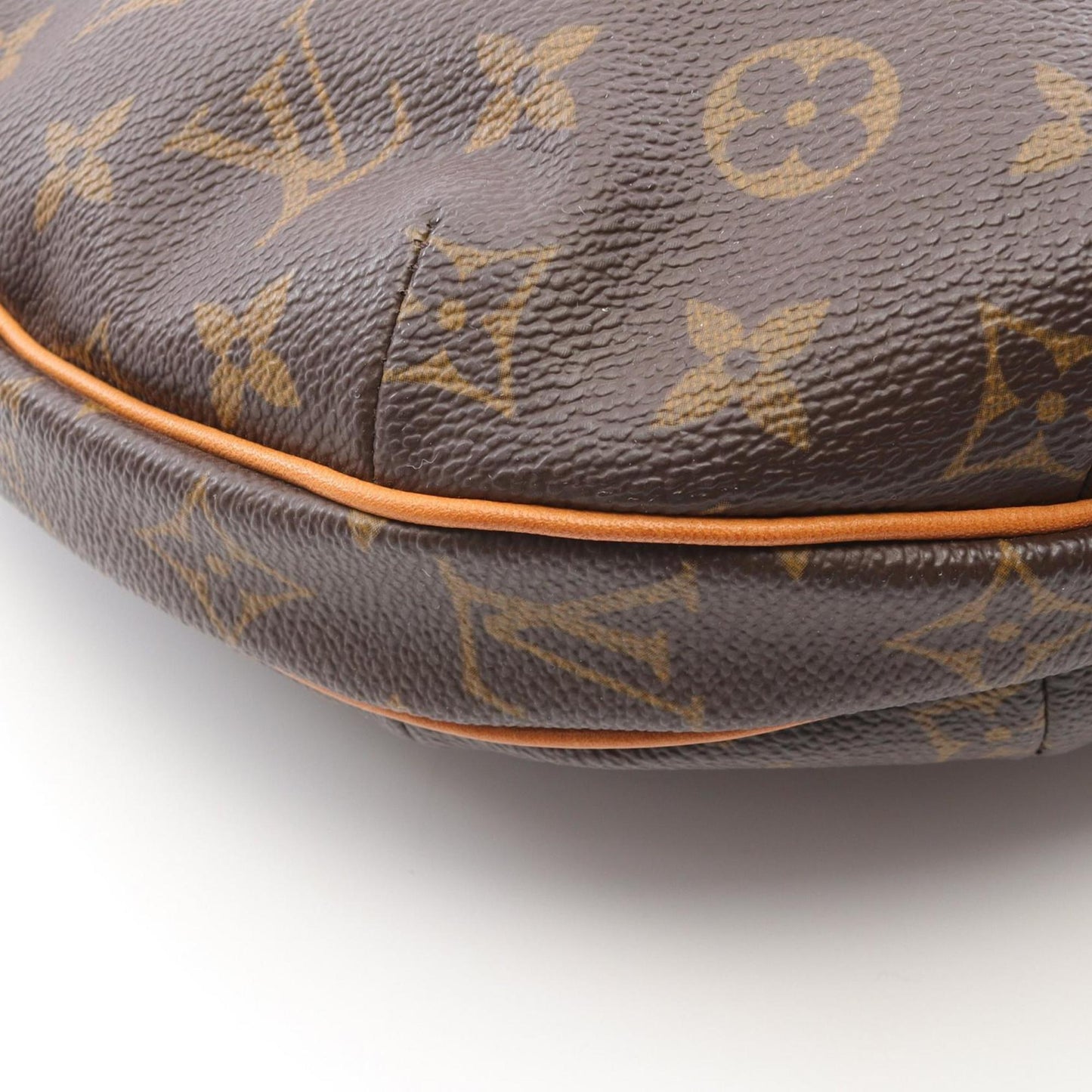 Louis Vuitton Croissant Mm Shoulder Bag