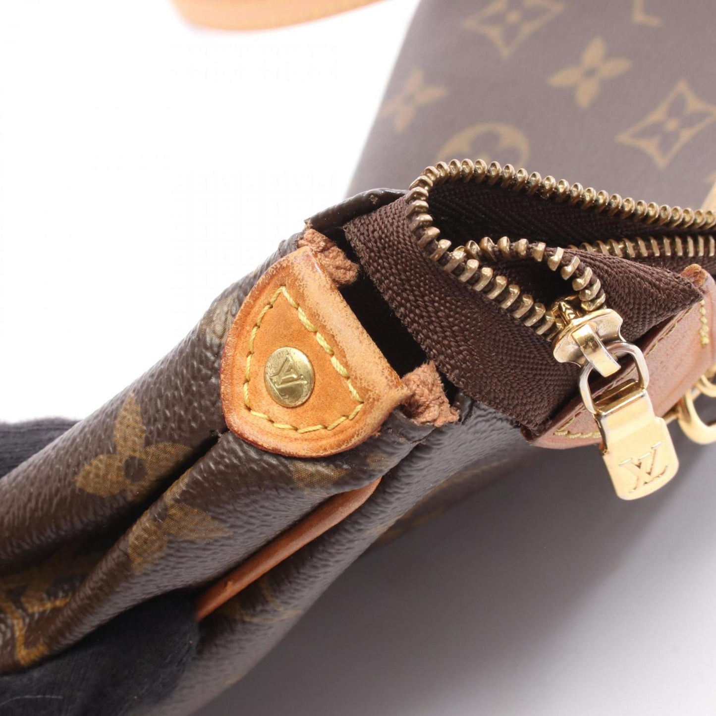 Louis Vuitton Eva Shoulder Bag