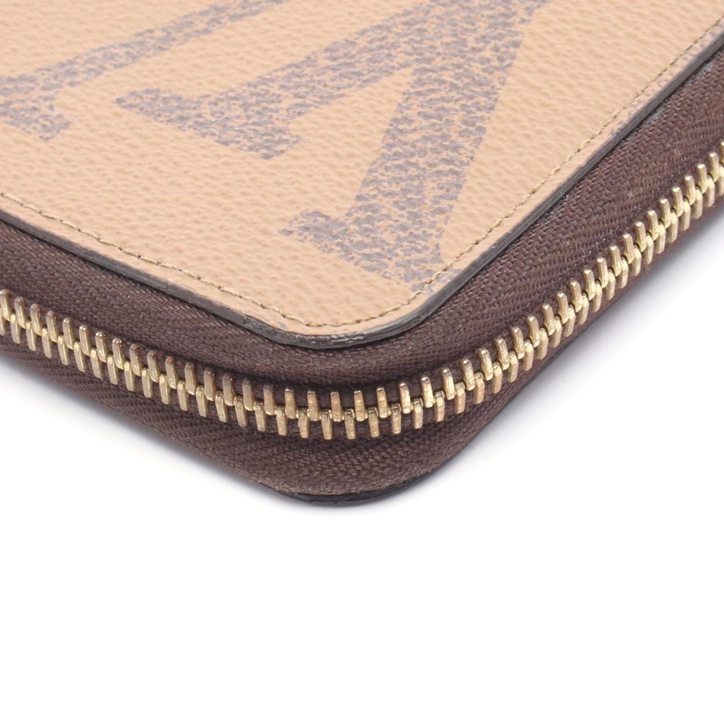 Louis Vuitton Zippy Wallet