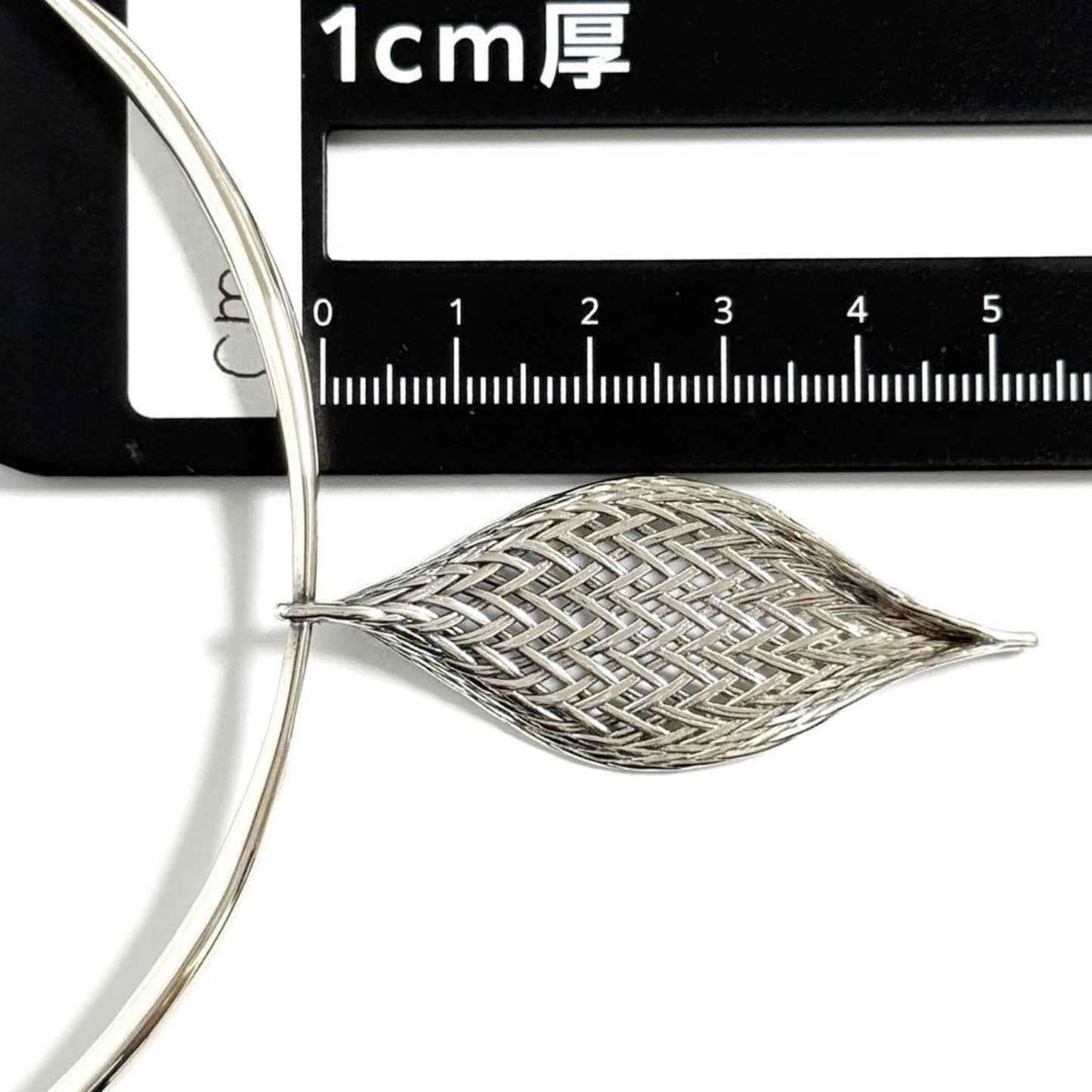 Tiffany Mesh Leaf Pendant Necklace Choker