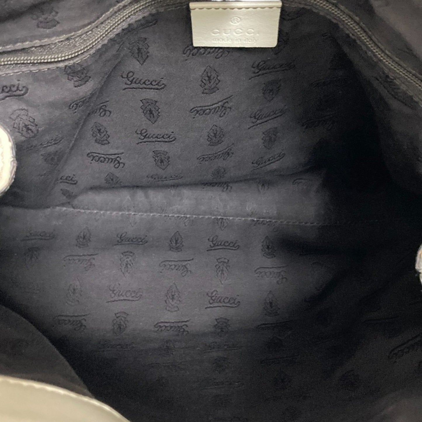 Gucci Gg Shima Sukey Handbag 1944 Off-White