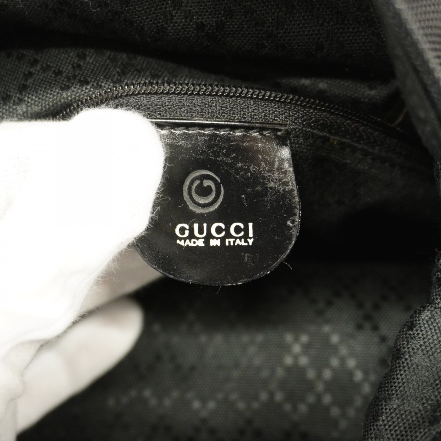 Gucci Bamboo 002 2122 Nylon Handbag In Black