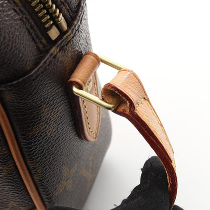 Louis Vuitton Trocadero 27 Shoulder Bag