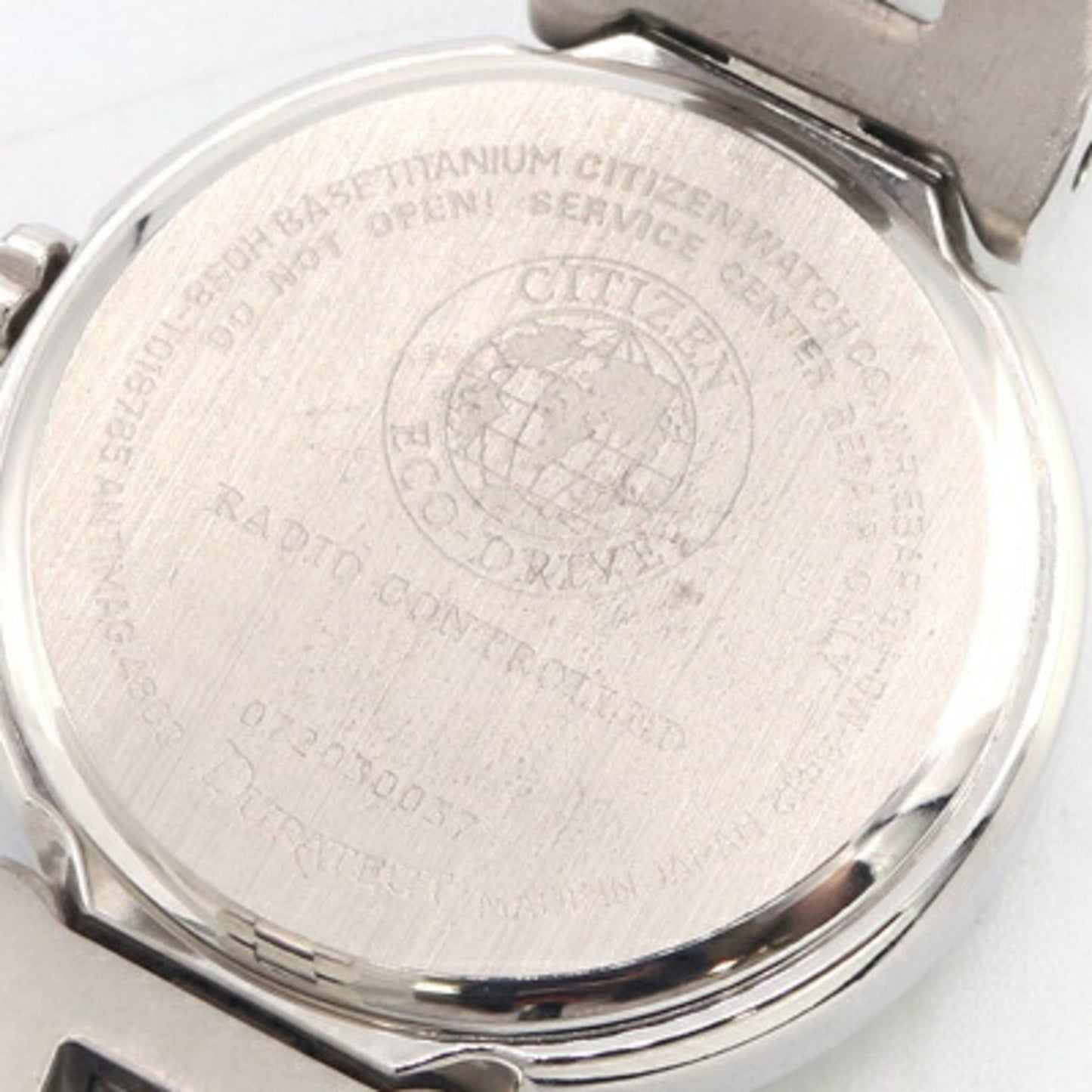 Citizen Women'S Exceed Es8040 54A Super Titanium Eco-Drive Watch