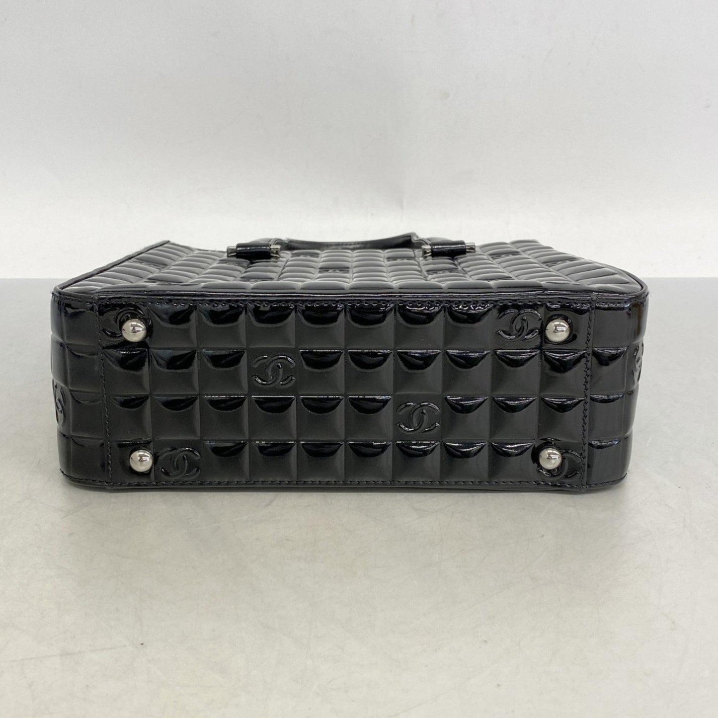 Chanel Chocolate Bar Tote Bag In Patent Leather