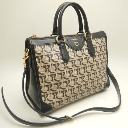 Salvatore Ferragamo Fz-21.1074 Gancini Handbag In Beige