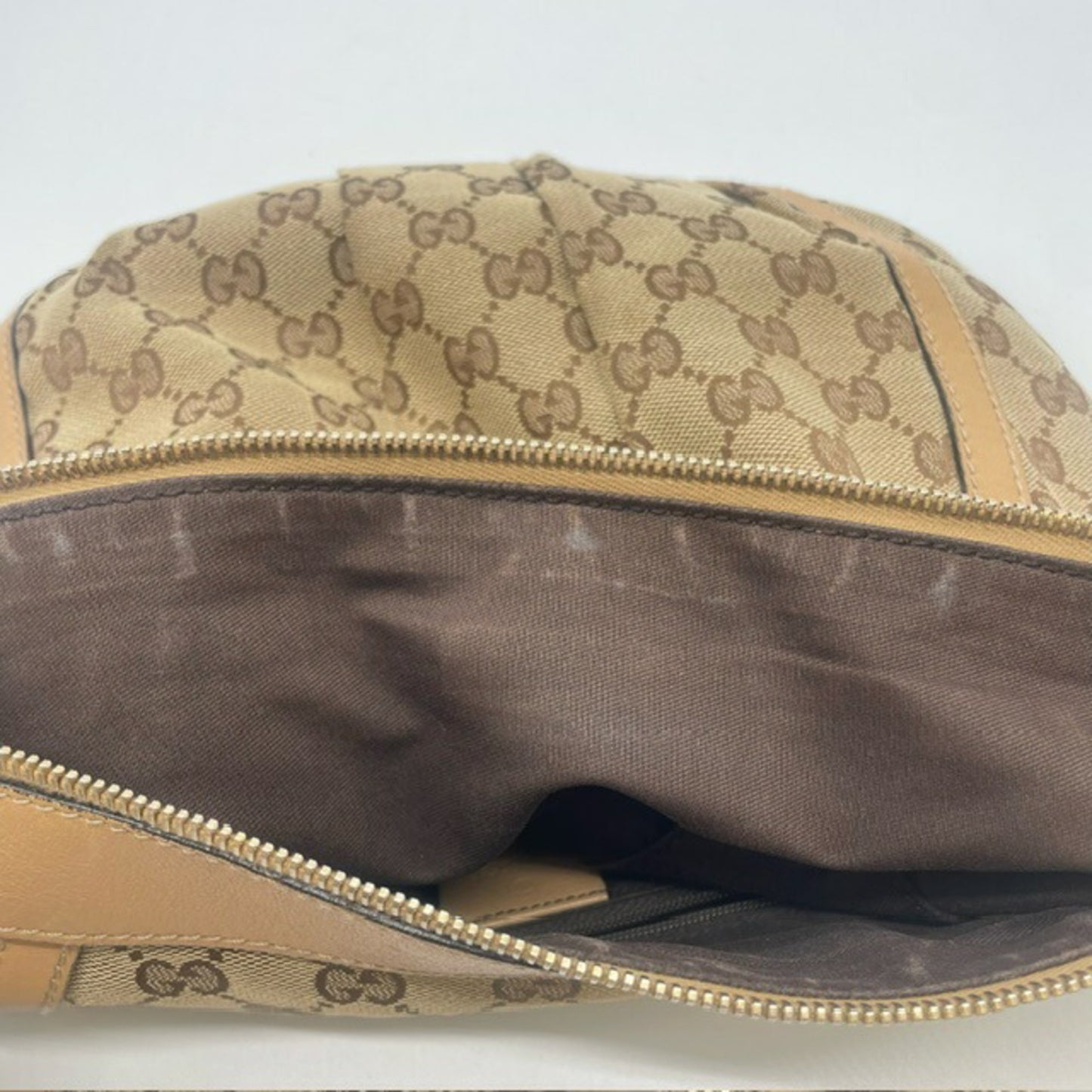Gucci 203257 Shoulder Bag In Brown