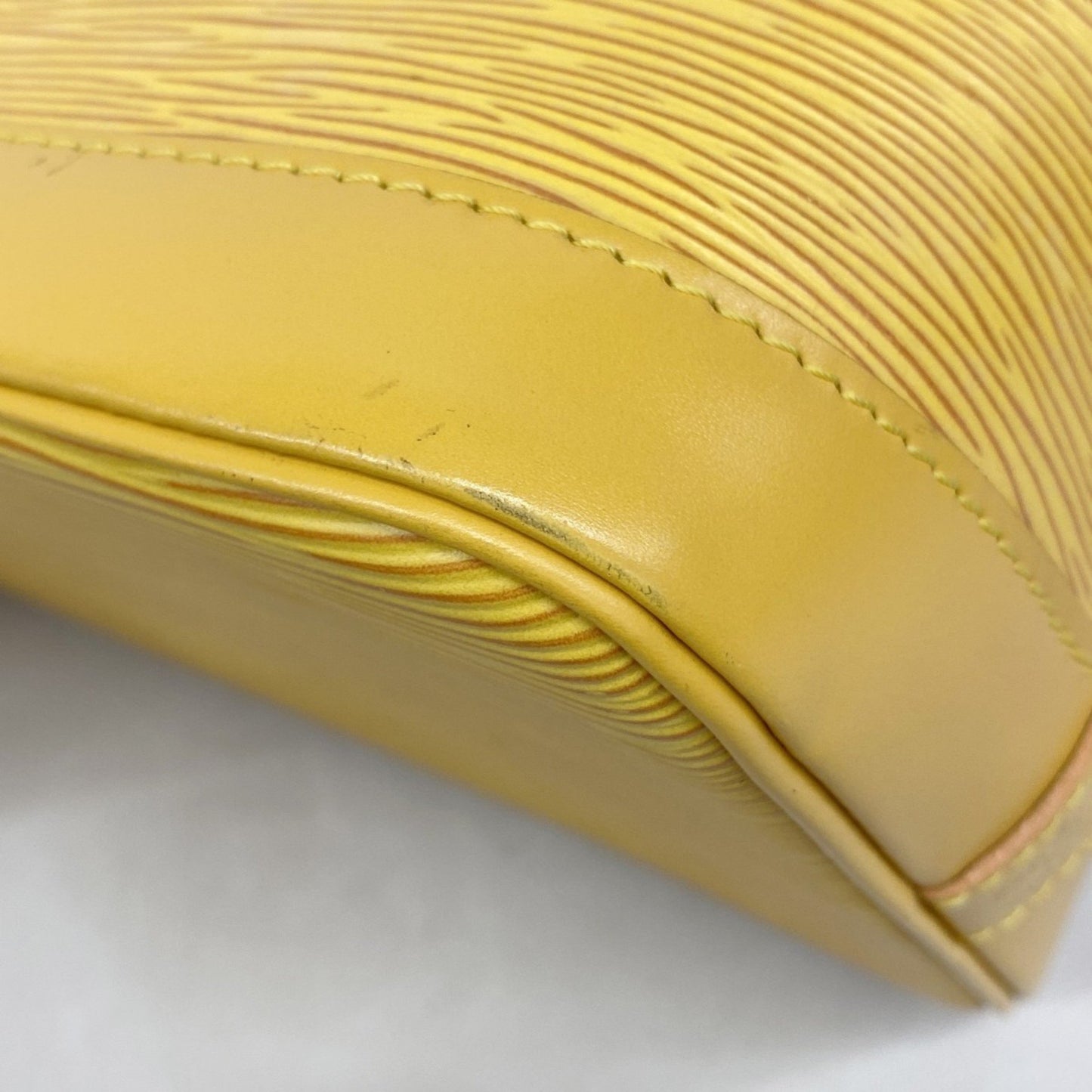 Louis Vuitton Epi Alma Handbag M52149 Jaune