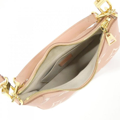 Leather Louis Vuitton Shoulder Bag