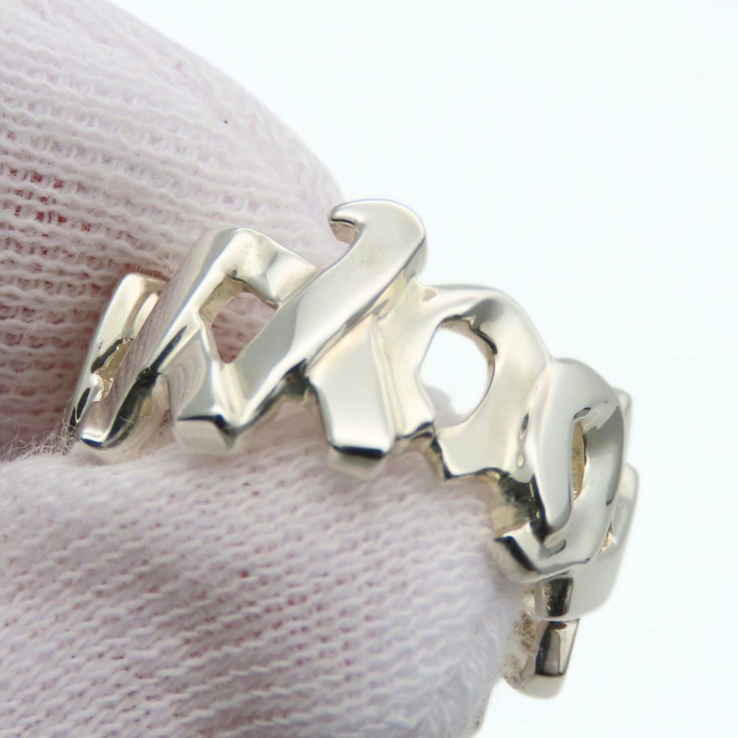 Tiffany & Co. Love Kiss Ring