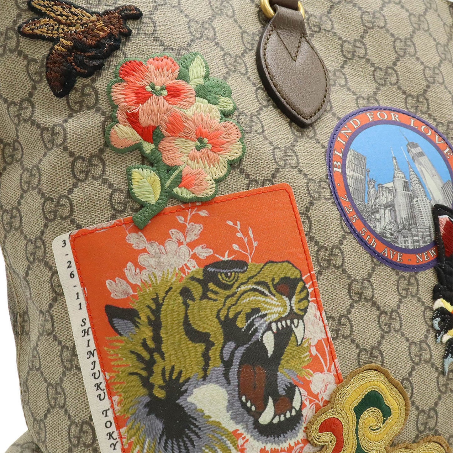 Gucci Soft Gg Supreme Courier Tote/Shoulder Bag In Leather With Appliqus Beige