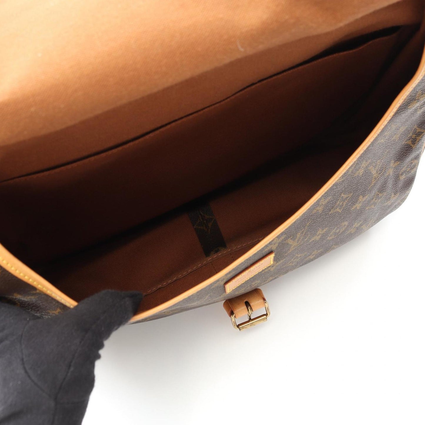 Louis Vuitton Saumur 35 Shoulder Bag