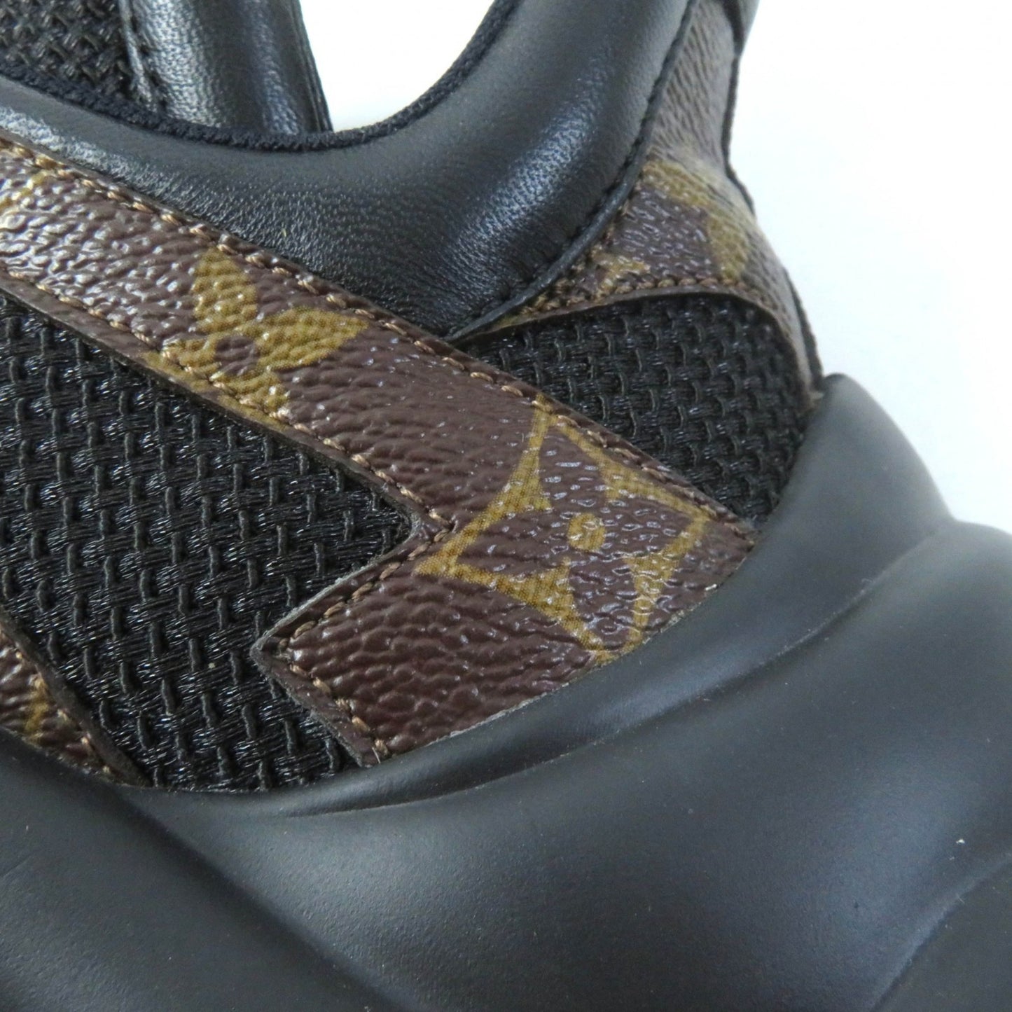Louis Vuitton 1A43Le Lv Arclight Line Sneakers