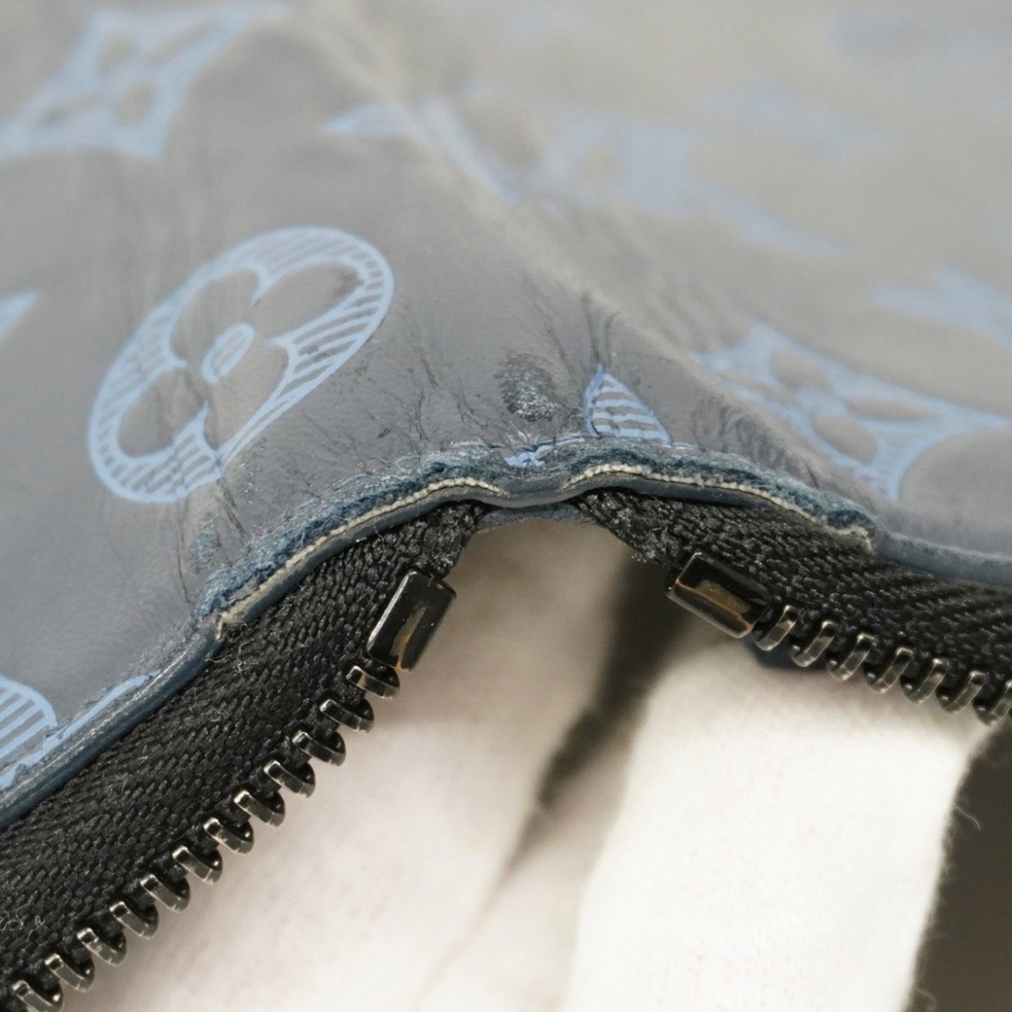 Louis Vuitton Monogram Shadow Zippy Wallet Vertical M80423 Navy