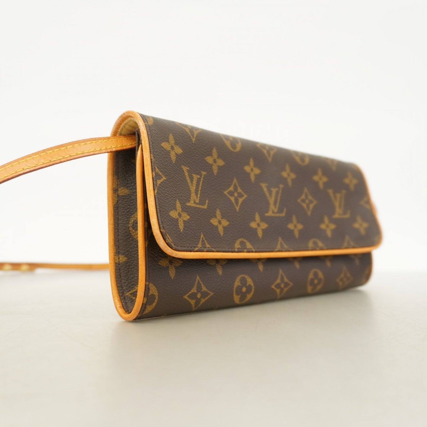 Bag Louis Vuitton Shoulder