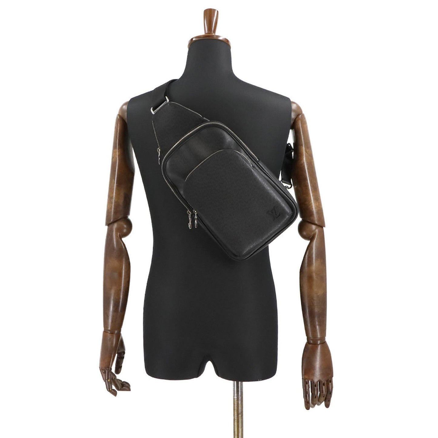 Louis Vuitton Taiga Avenue Sling Bag