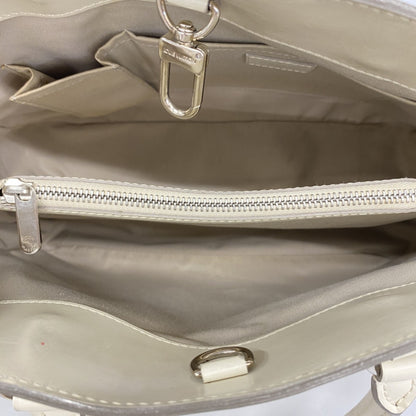 Louis Vuitton Epi Passy Pm Handbag M5926J White