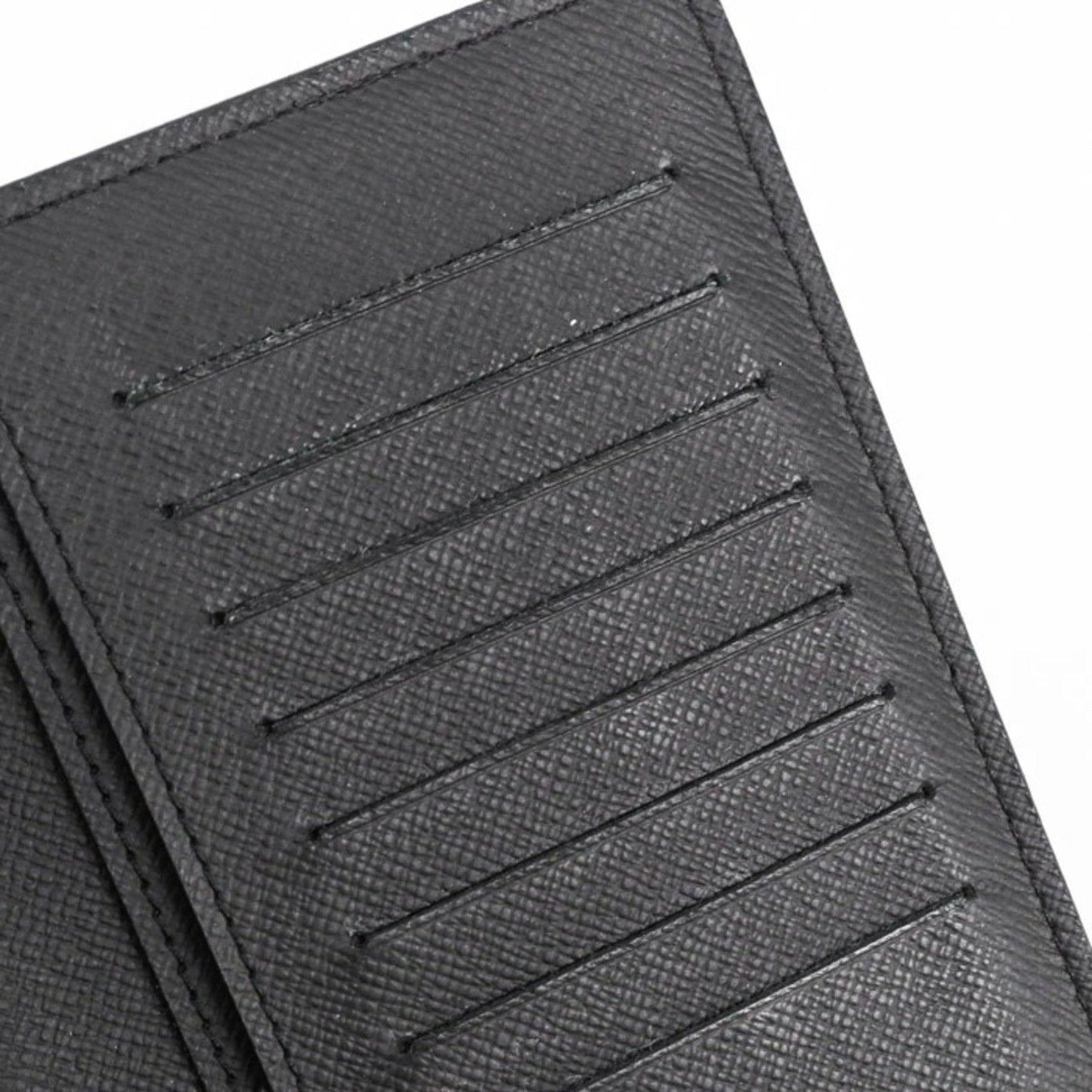 Louis Vuitton Taiga Portefeuille Brazza Bifold Long Wallet