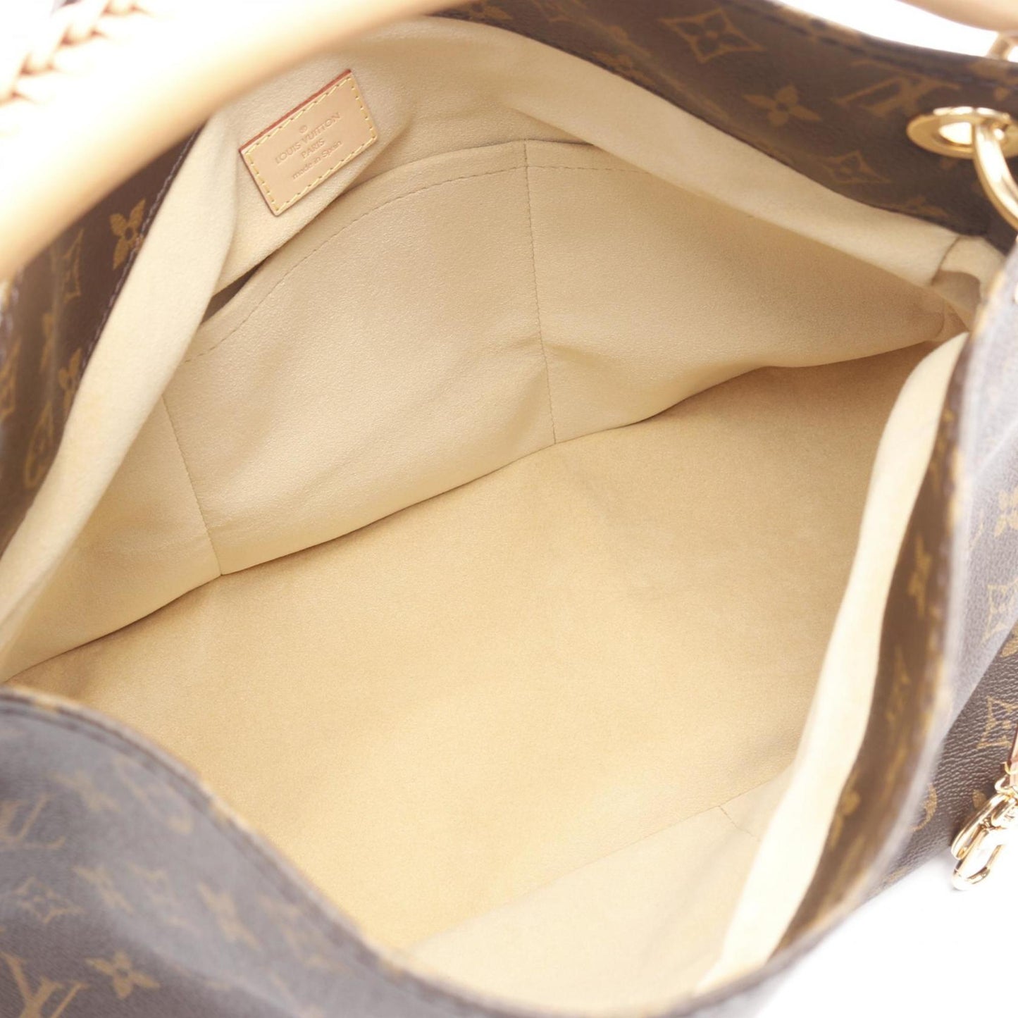 Louis Vuitton Artsy Mm Shoulder Bag