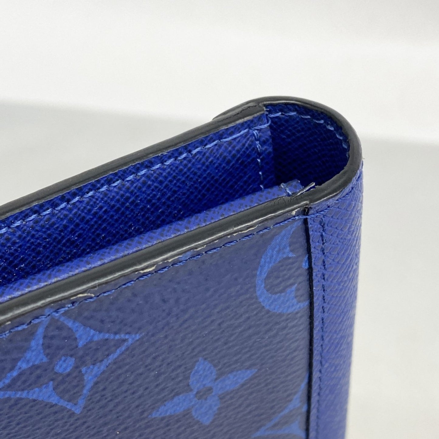 Louis Vuitton Taiga Rama Portefeuille Brazza Long Wallet M30297 Cobalt