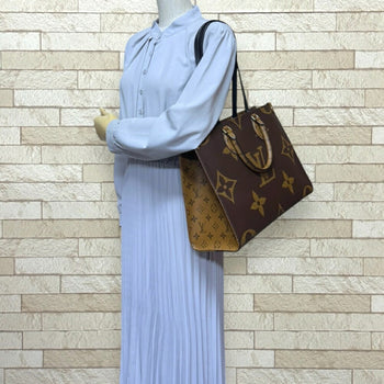 Louis Vuitton On The Go Mm Monogram Giant Shoulder Bag