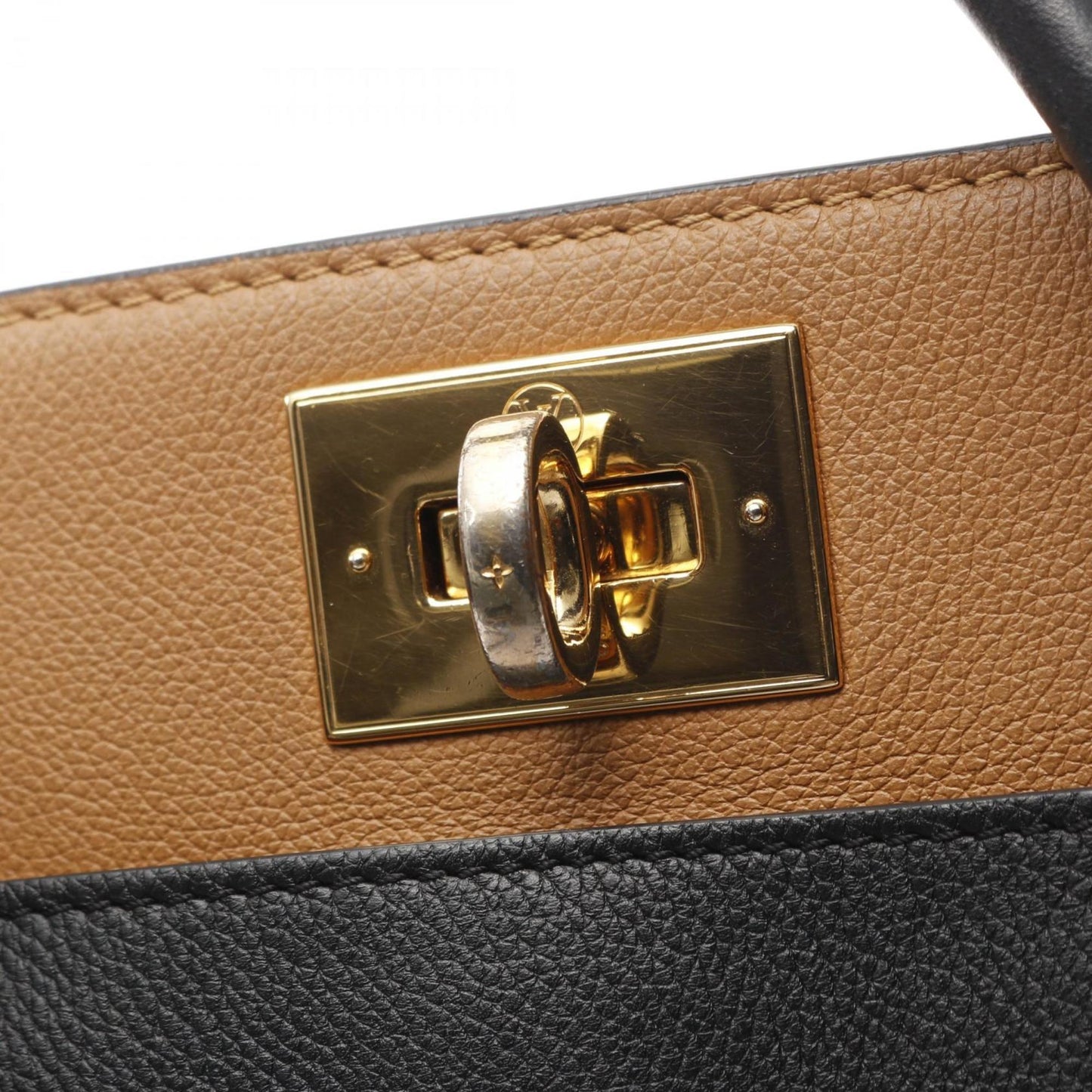 Louis Vuitton On My Side Mm Handbag