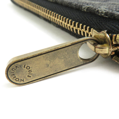 Louis Vuitton Monogram Denim Pochette Cl In Noir