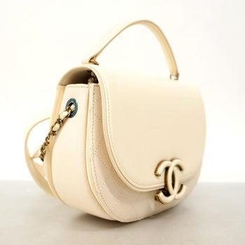 Chanel Matelasse Chain Leather Handbag