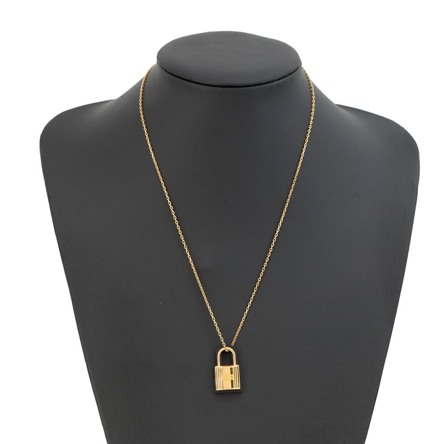Hermes Herms O'Kelly Pendant Pm Necklace In Black Swift