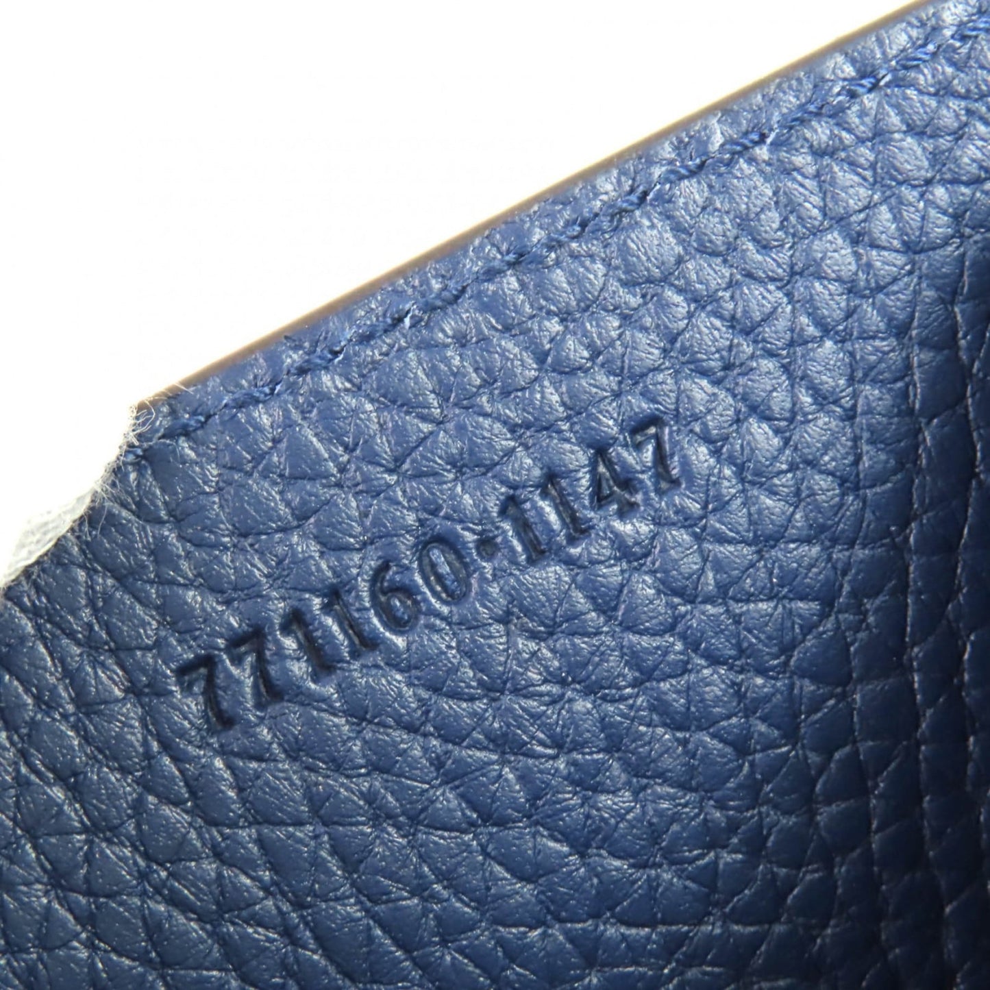 Gucci 771160 Leather Wallet/Coin Purse Compact Wallet With Logo Hardware