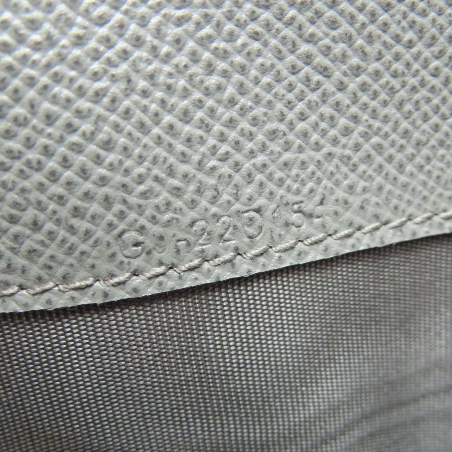 Salvatore Ferragamo Vara Ribbon Long Wallet Leather