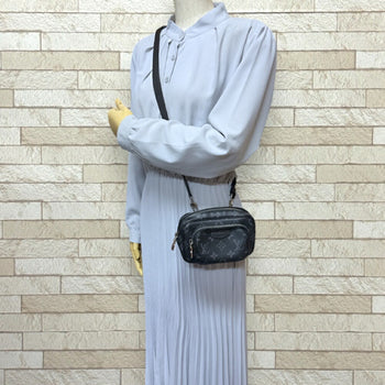 Louis Vuitton Outdoor Pochette Taiga Rama Shoulder Bag Monogram Eclipse M30755 Black