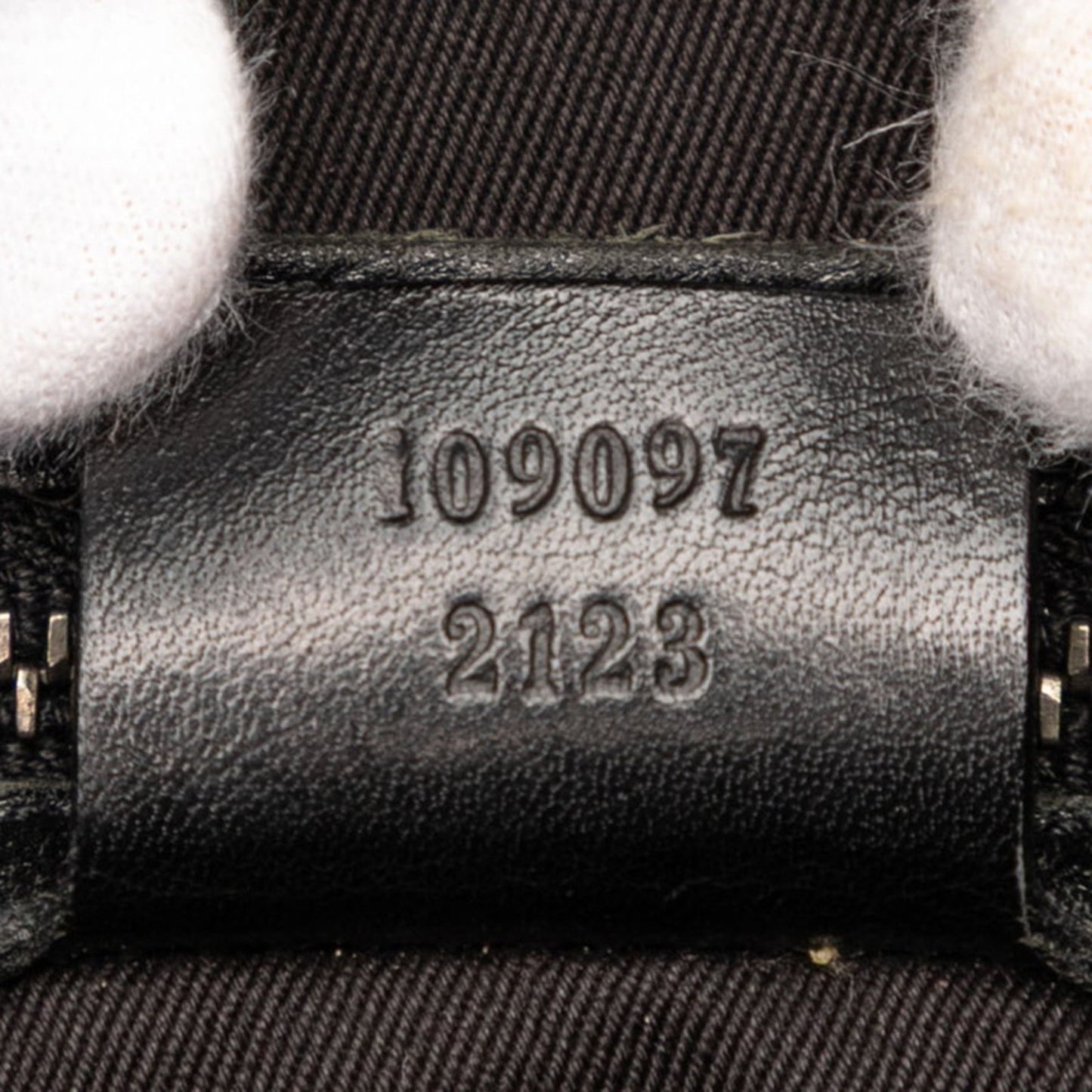 Gucci Gg Canvas Shoulder Bag 109097 Black Leather