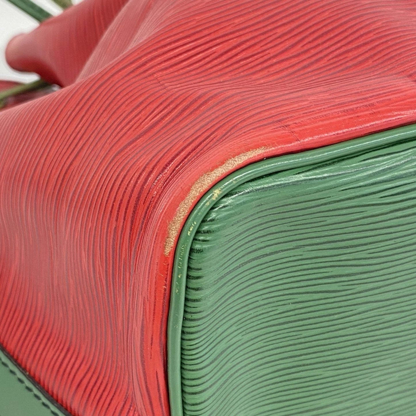 Louis Vuitton Epi Two-Tone Petit Noe Shoulder Bag In Castilian Red